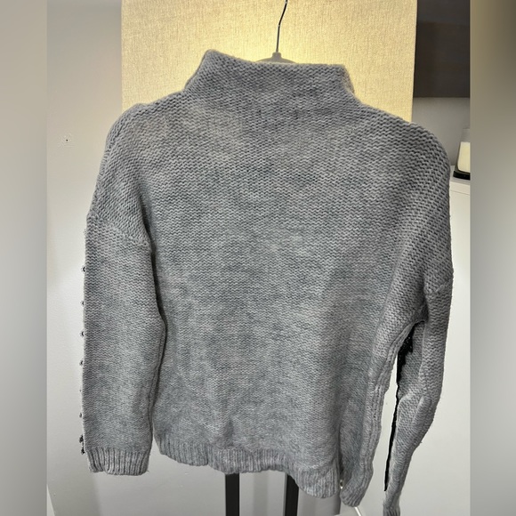 Sweater - Picture 2 of 2